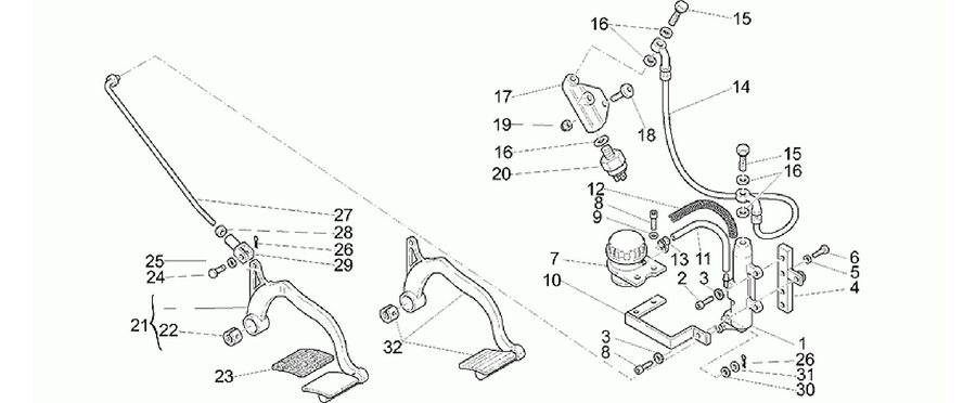 Rear master cylinder