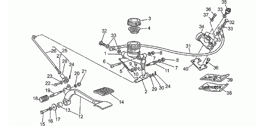Rear master cylinder