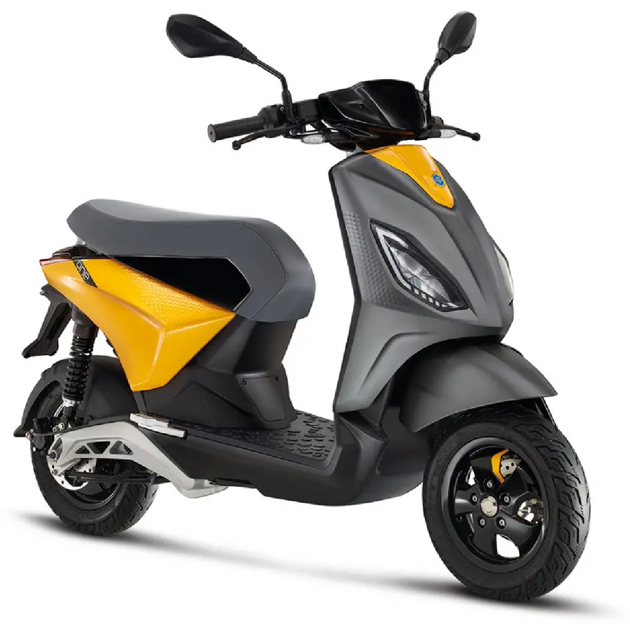Piaggio 1 Moped 2023 (UK)