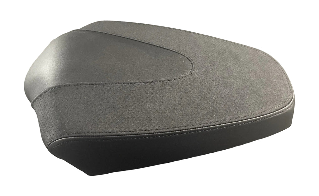 REAR SADDLE